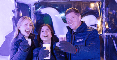 Icebar Berlin cheers 752x752