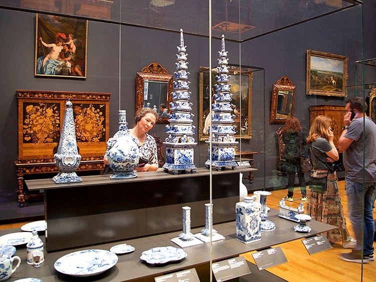 Rijksmuseum delfts blauw and asian pottery