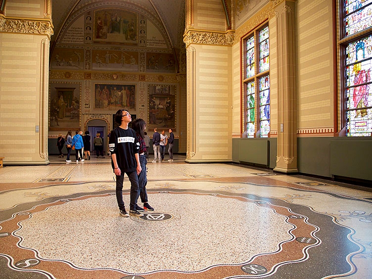 Rijksmuseum main hall