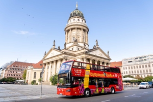 Hero image Bus at Gendarmenmarkt