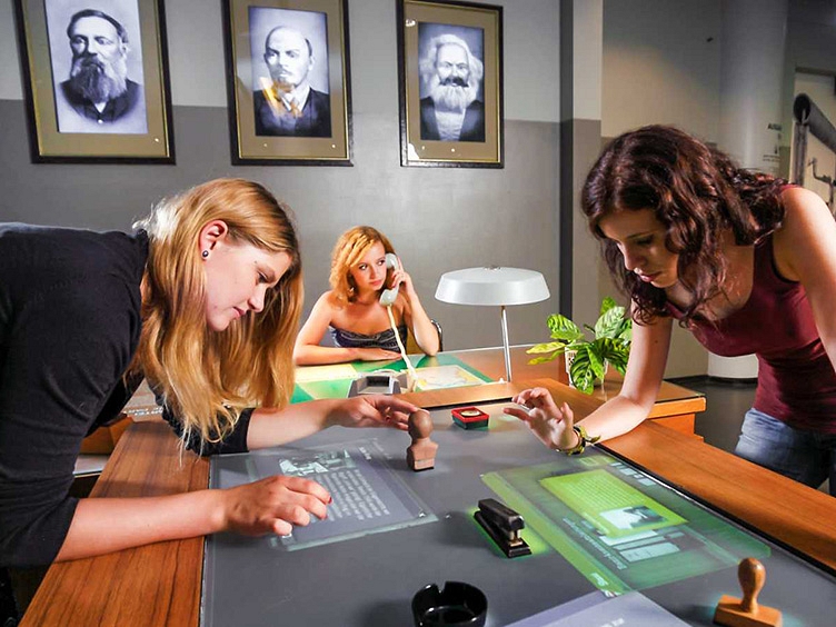 DDR Museum Touch table